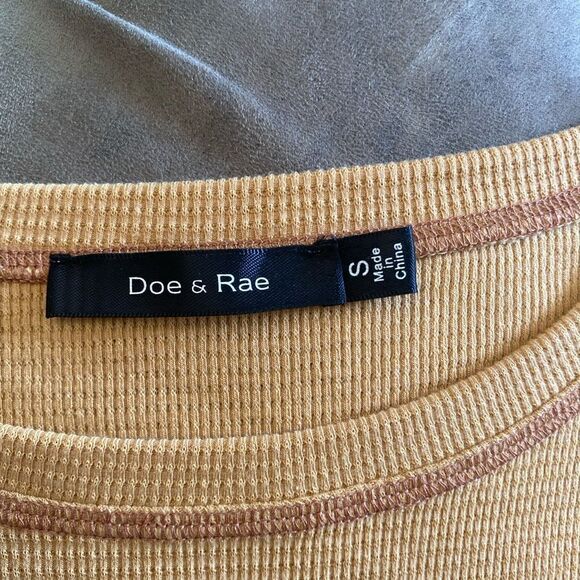 Doe & Rae back zip long sleeve top S - Picture 6 of 7